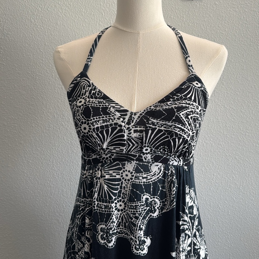 Express Blue White and Gray maxi dress with floral design Size Small - Picture 2 of 9
